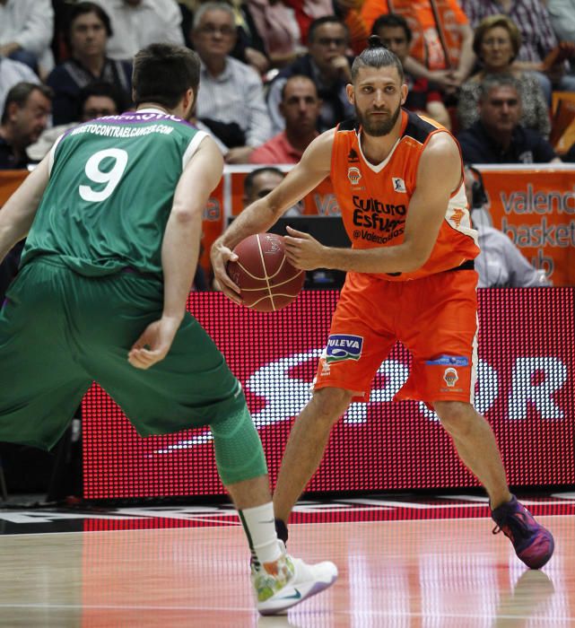 Las mejores imágenes del Valencia Basket - Unicaja Málaga