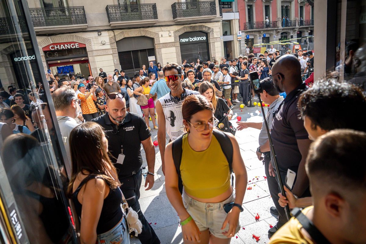 Colas masivas en Pop Mart por la llegada de Labubus a Barcelona