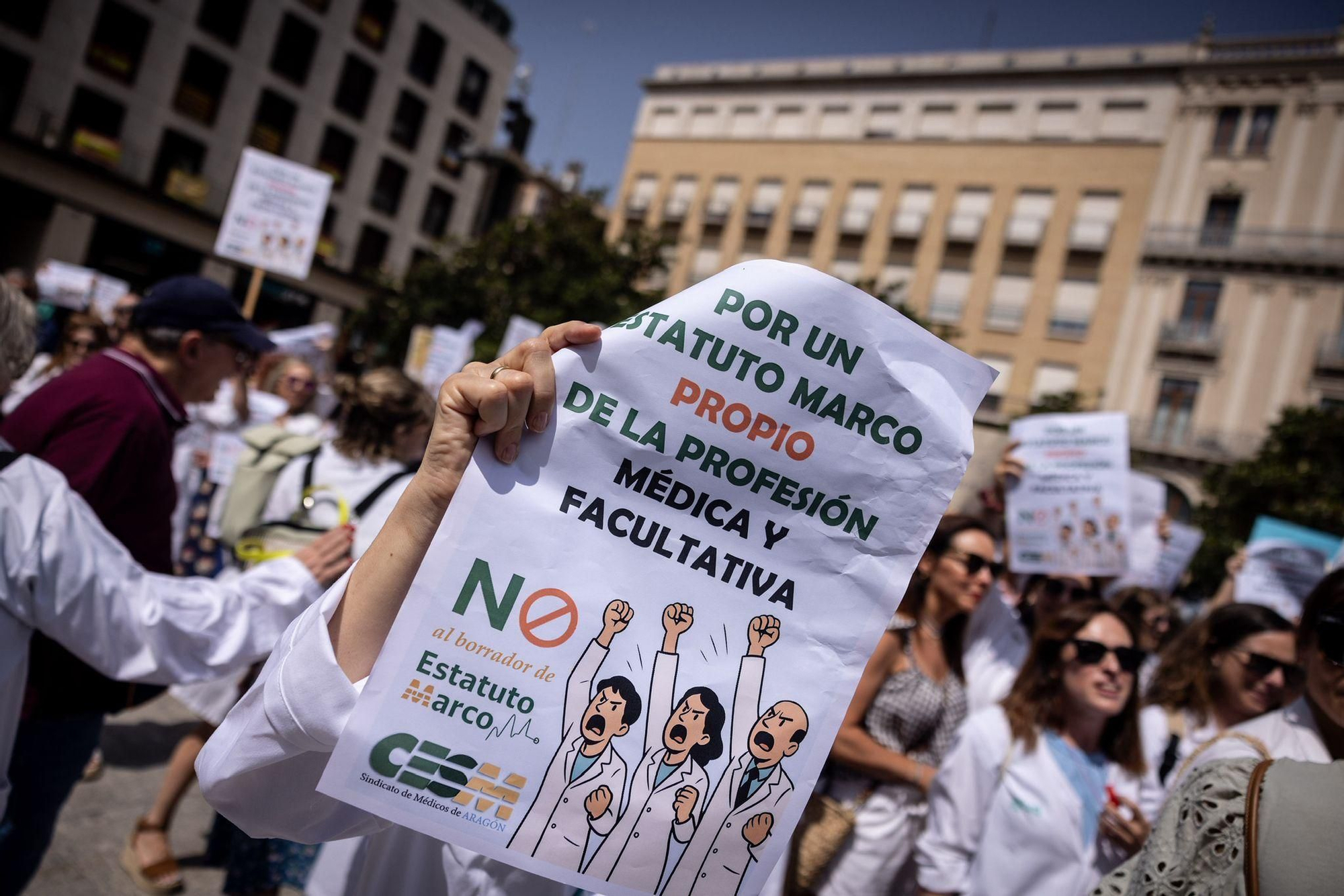 Huelga de médicos en Aragón contra la reforma del Estatuto Marco