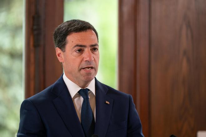 Pradales advierte que Ceuta actúa como "acelerador" de la preocupación migratoria y puede "precipitar" la legislatura