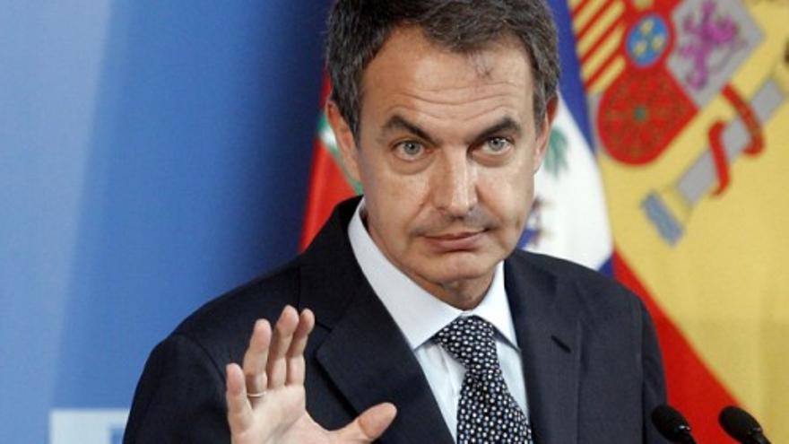 Zapatero: "No hay ninguna previsión de modificación impositiva"