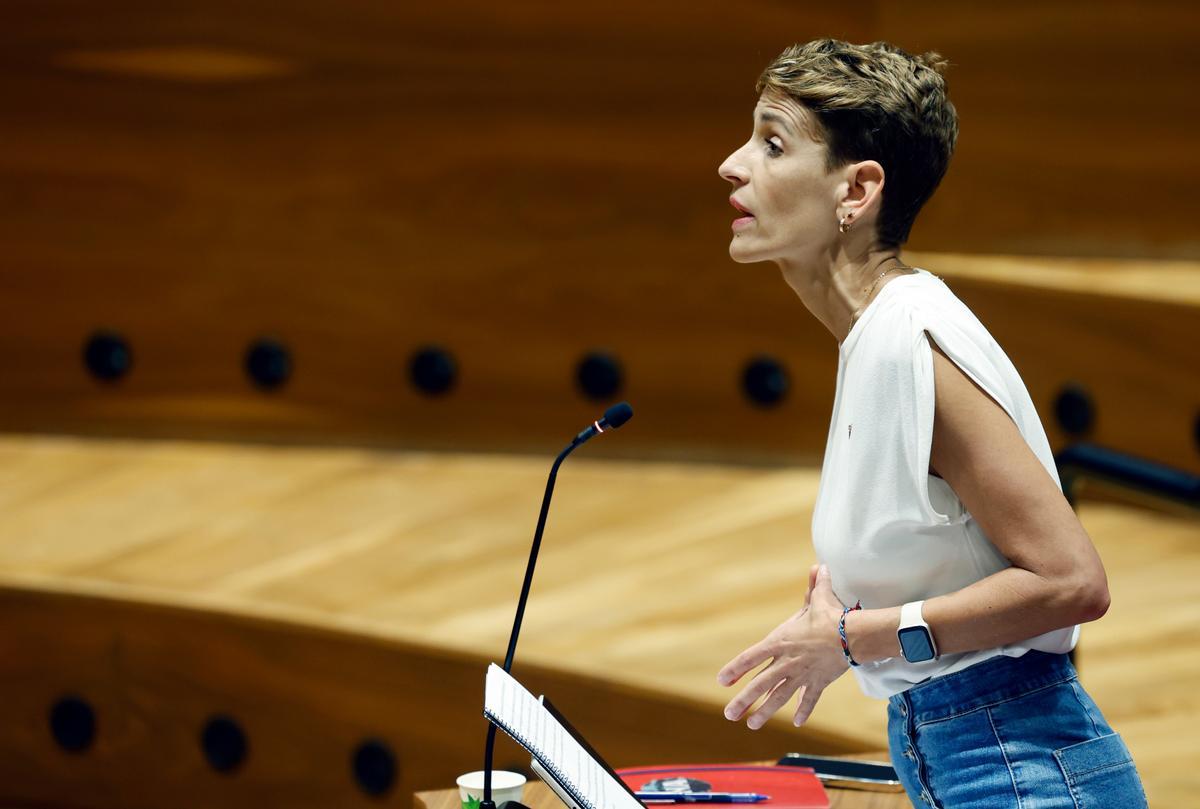 María Chivite, presidenta del Gobierno foral, durante un pleno del Parlamento de Navarra