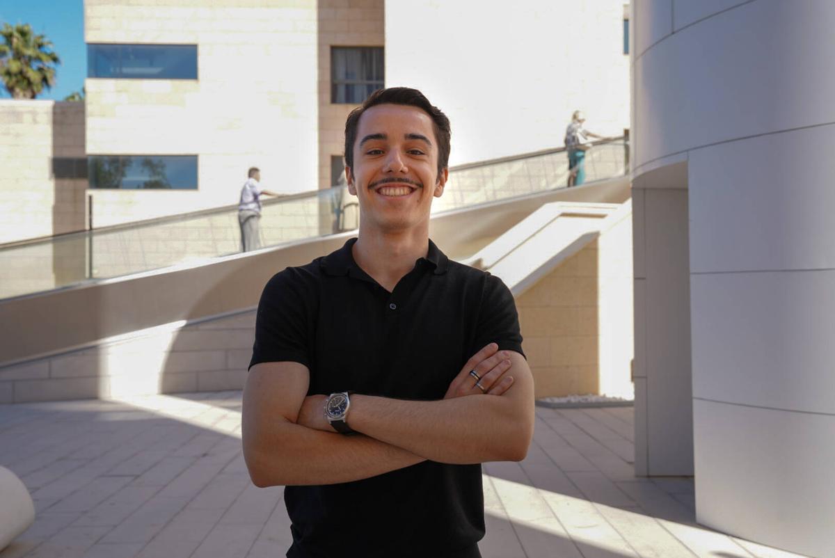 Álvaro López García ha elegido la especialidad de Psiquiatría en el hospital Reina Sofía.