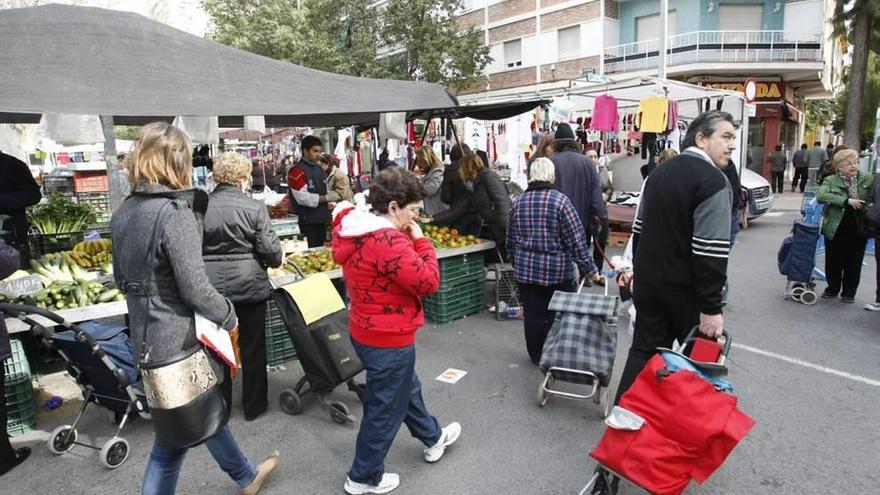 Buscan vendedores para 270 puestos de mercado vacantes