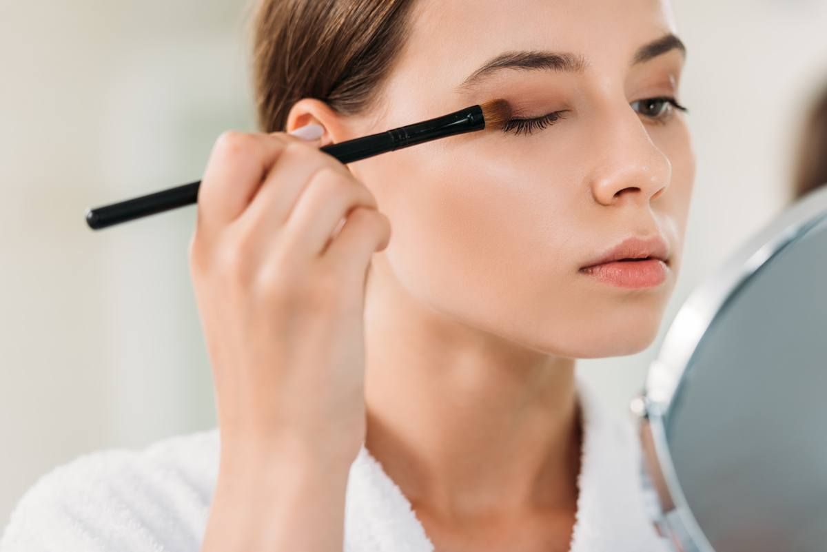 Maquillaje de ojos línea de pestañas