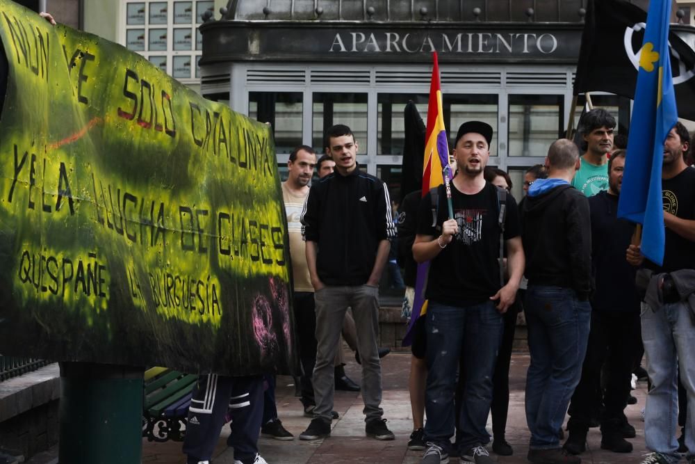 Manifestación en Oviedo de solidaridad con Cataluña