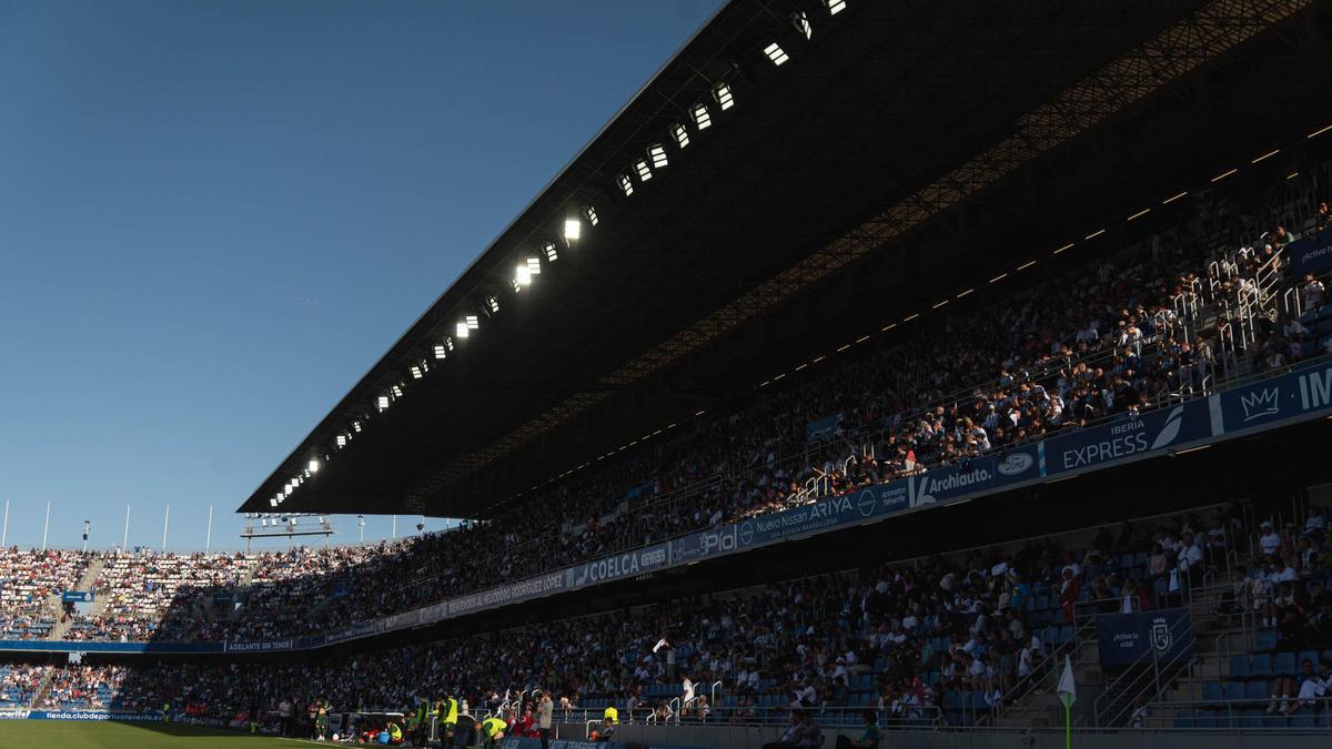Fotografía del Heliodoro Rodríguez López durante el transcurso del Tenerife-Eibar.