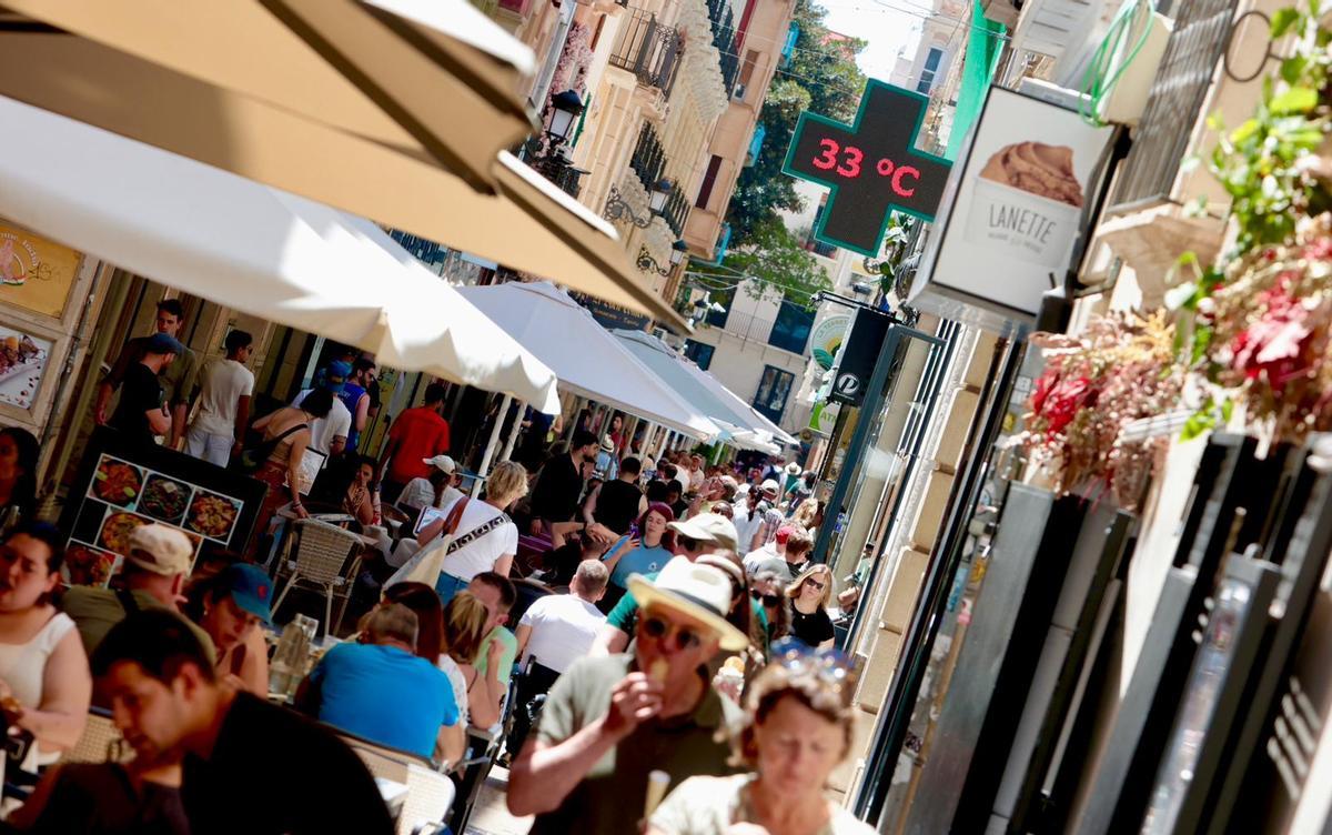 El verano desembarca en Alicante: 31 grados de máxima y posibilidad de noches tropicales El verano desembarca en Alicante: 31 grados de máxima y posibilidad de noches tropicales