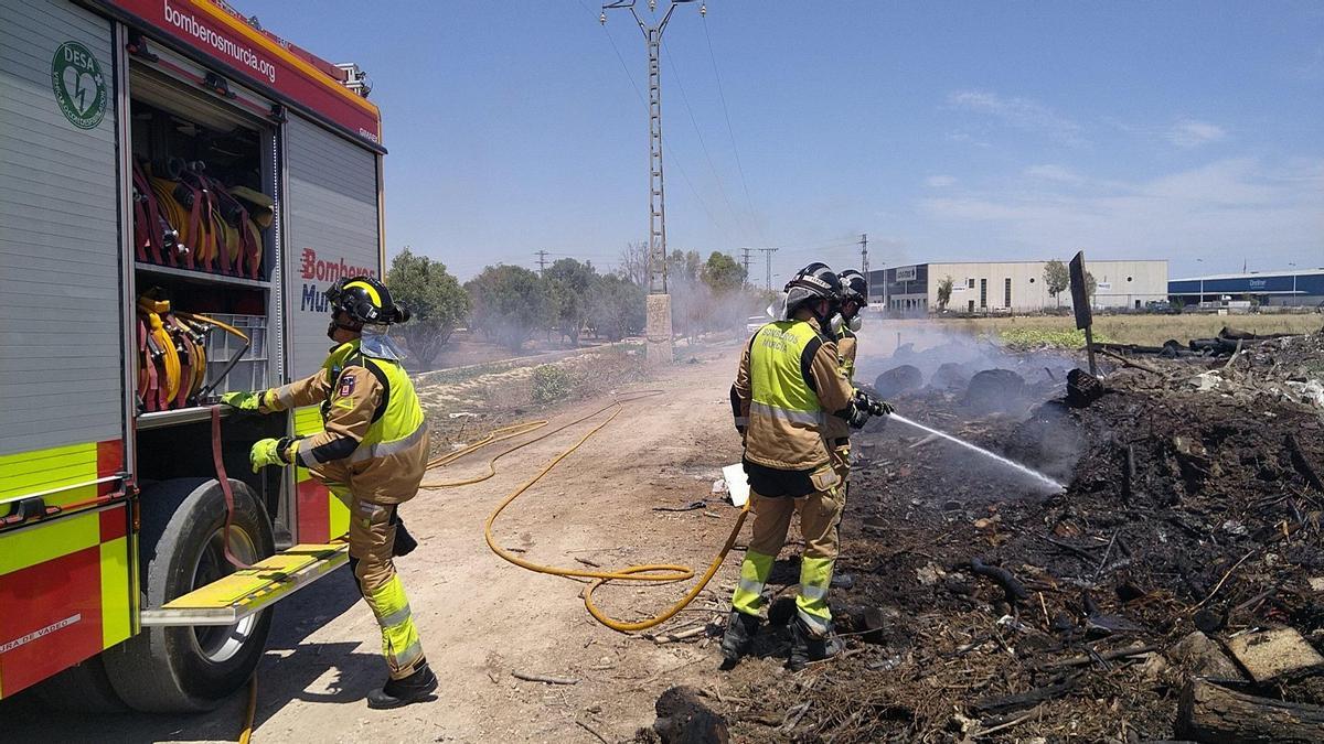 Bomberos de Murcia, durante un servicio.