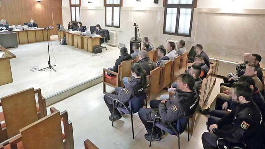 Los acusados durante el juicio, que se celebró en Palma a principios de marzo de 2014.