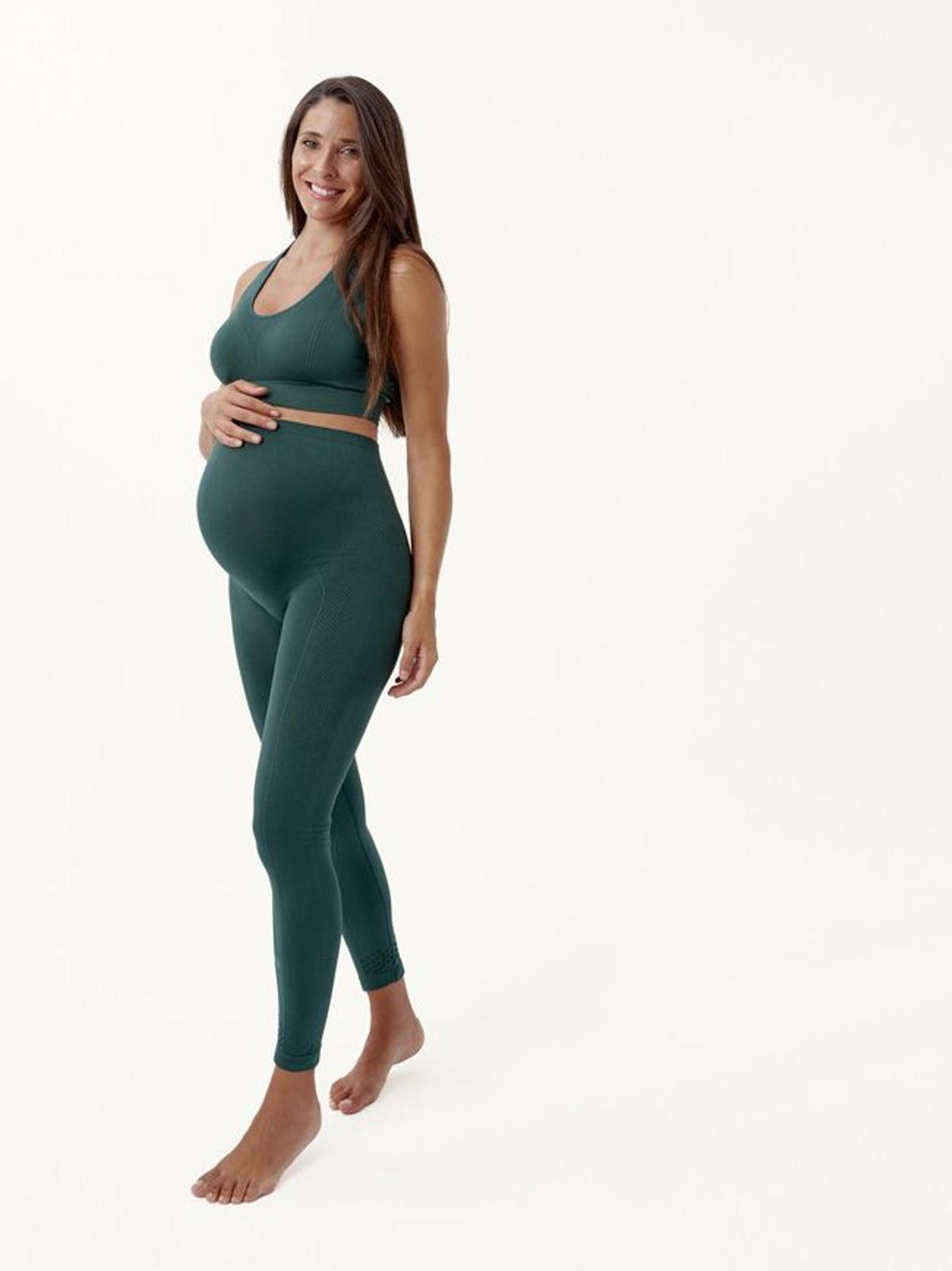 Conjunto de tops y leggings deportivos premamá, de Born Living Yoga