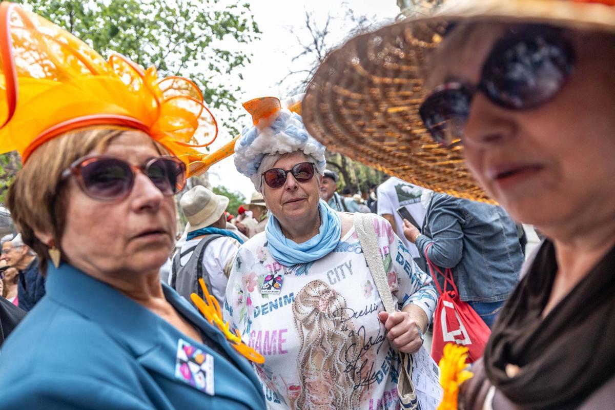 Nueva edición del Paseo con Sombrero por Barcelona