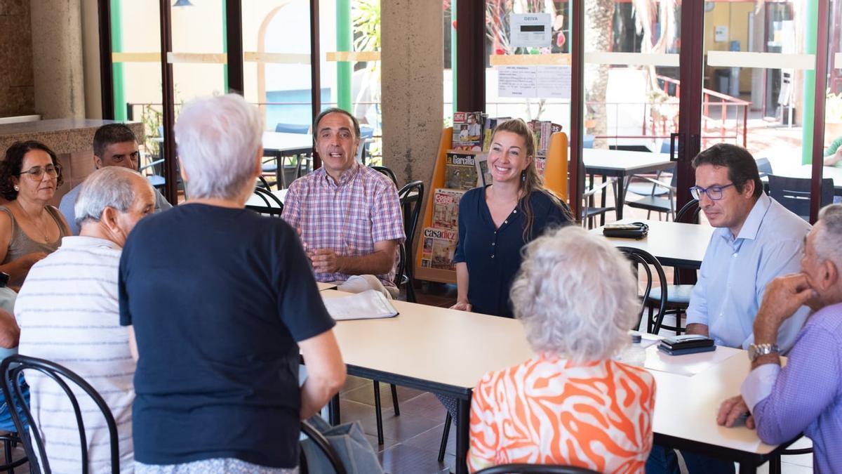 Una de las actividades que realizan los mayores de Canarias.