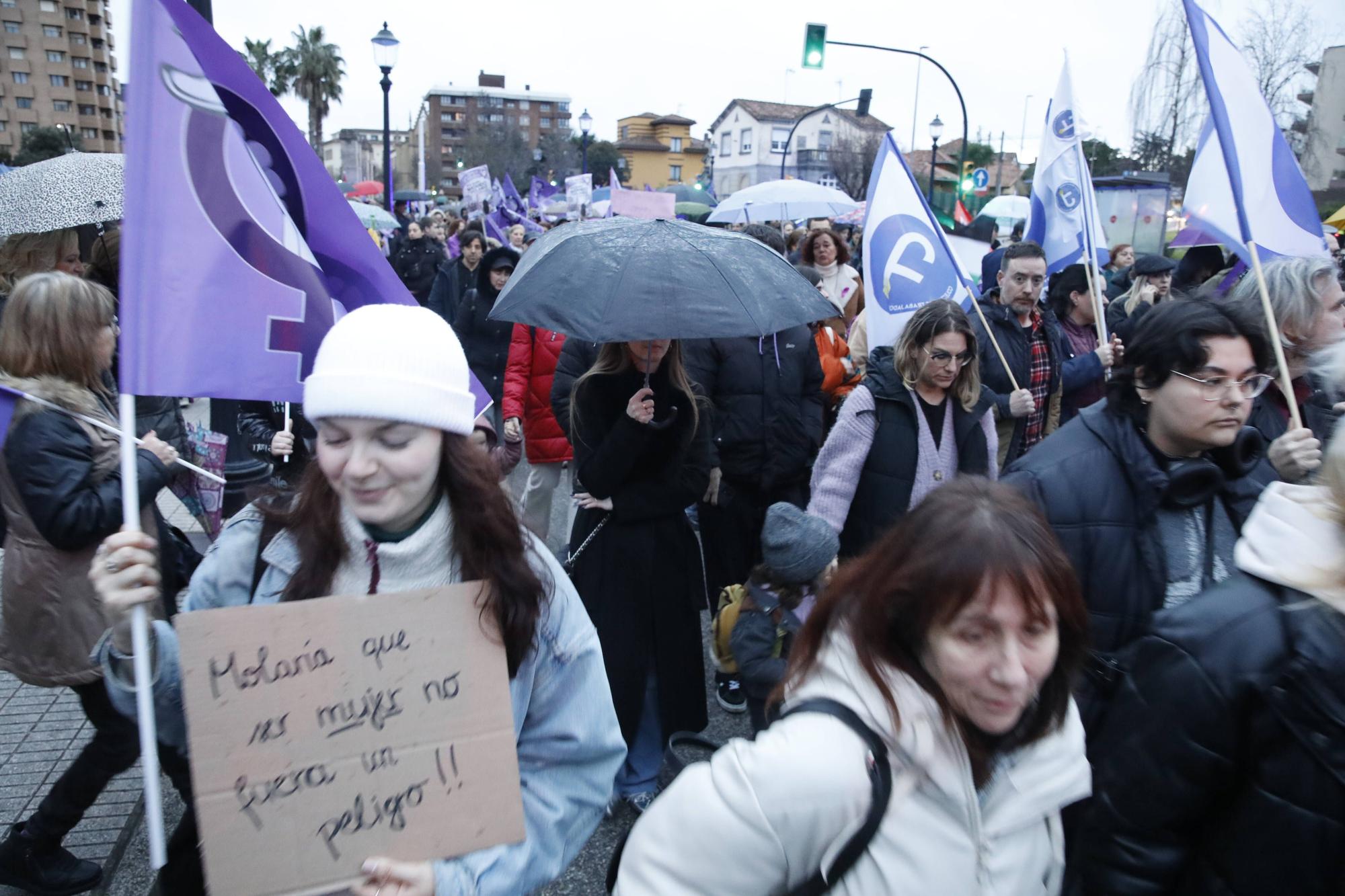 Así fue la manifestación del 8M en Gijón