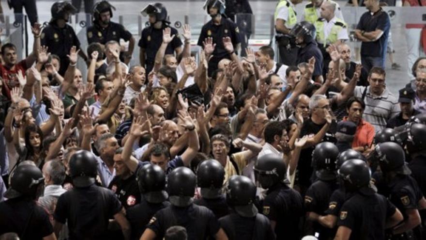 Primeras protestas de trabajadores en Atocha