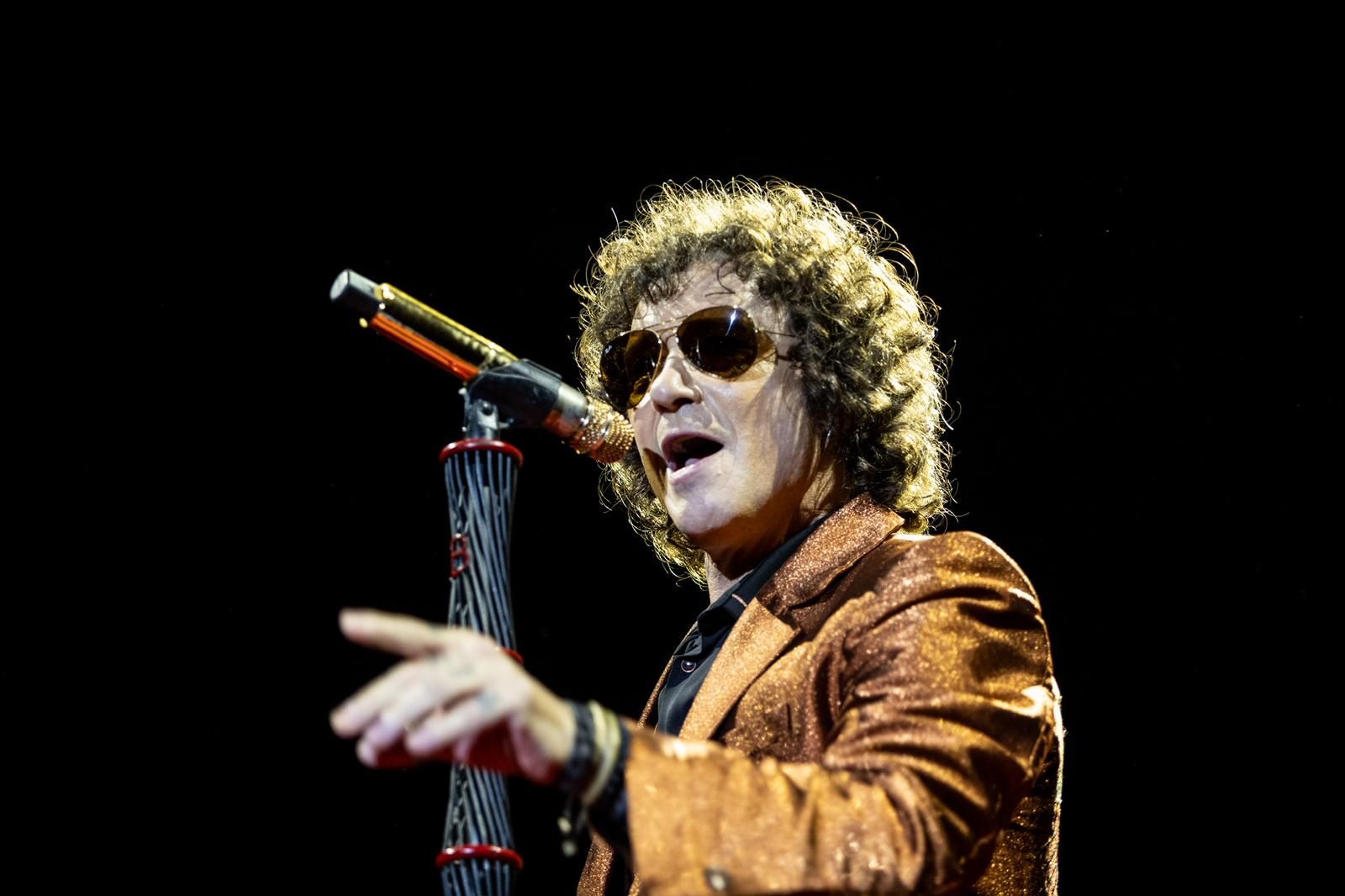 EN IMÁGENES | Enrique Bunbury pone patas arriba el Príncipe Felipe