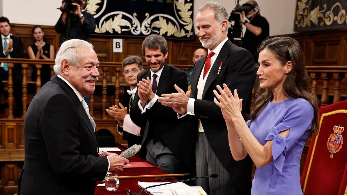 Gonzalo Celorio recolle o Premio Cervantes.