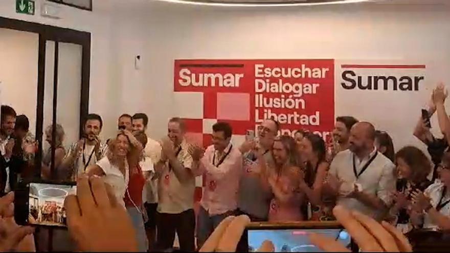 Vítores y aplausos a Yolanda Díaz a su llegada a la sede de Sumar