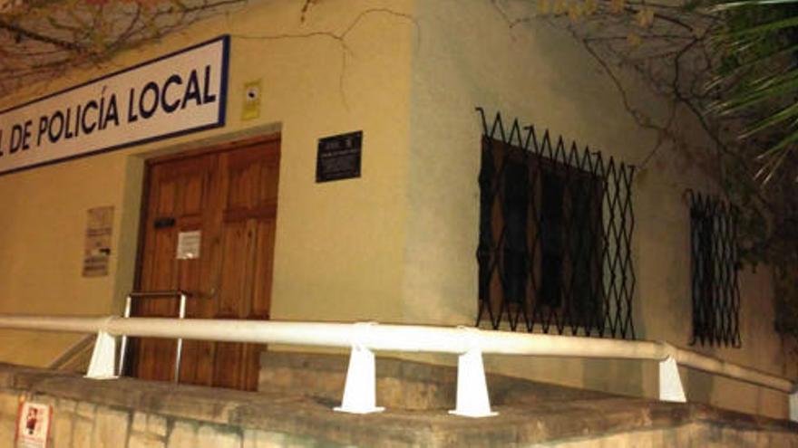 Más de media plantilla de baja deja a Nàquera una noche sin policía