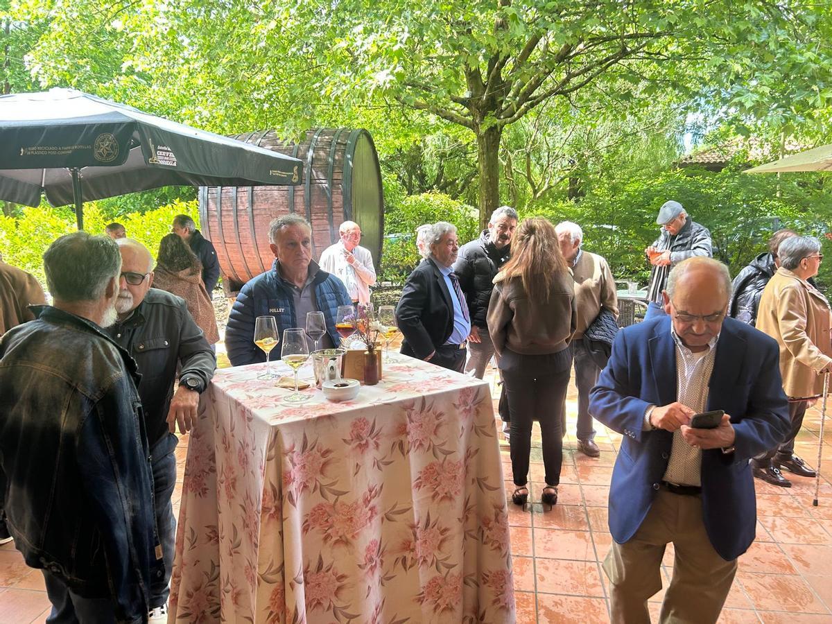 EN IMÁGENES: Comida por San Isidro de los jubilados de Llanera