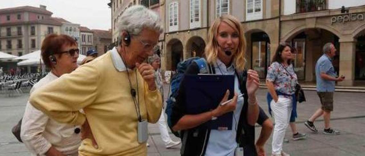 Un grupo de turistas, este verano en el Parche.