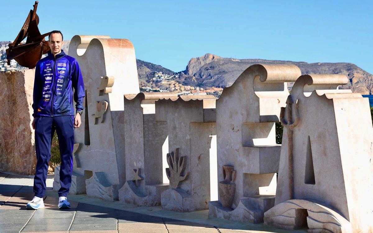 Ángel Lopez Amor, atleta especializado en subidas verticales.