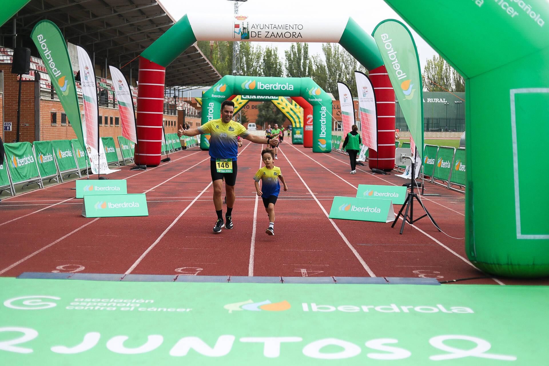 GALERÍA | Búscate en la carrera "Mucho x Vivir" contra el cáncer en Zamora