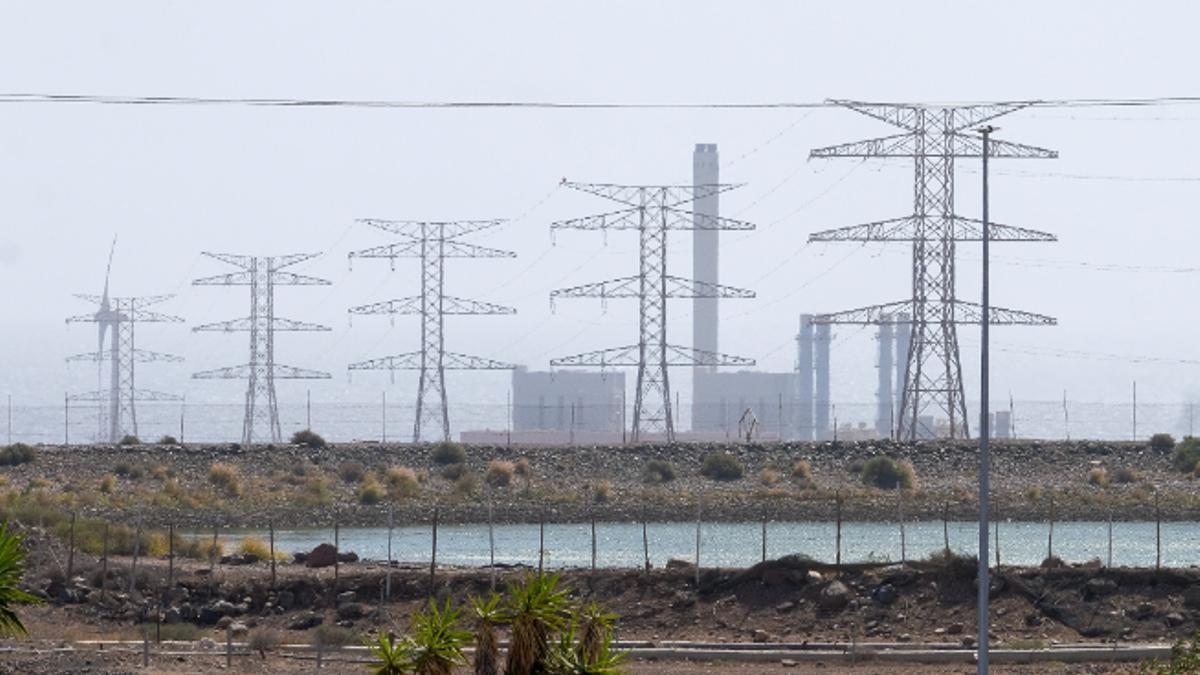 APAGONES CONCURSO RENOVACIÓN | Renovar el parque de generación eléctrica térmica de Canarias creará 2.700 empleos