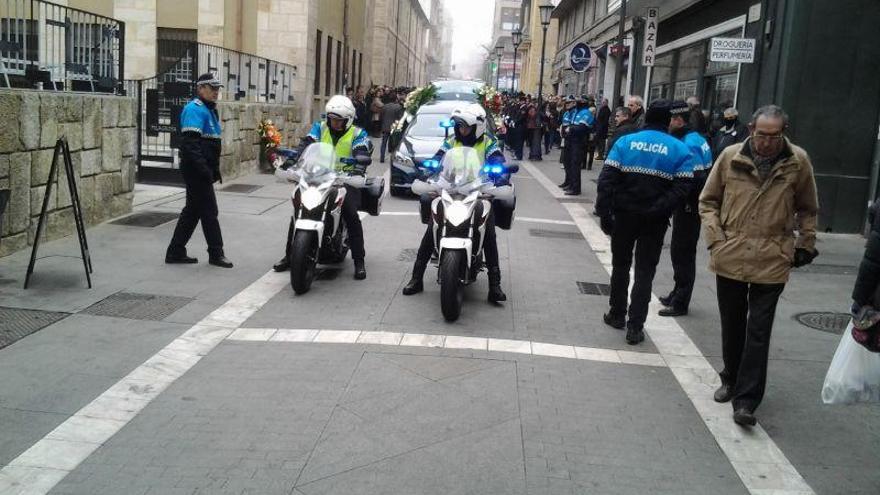 Homenaje de la Policía Municipal a un compañero fallecido