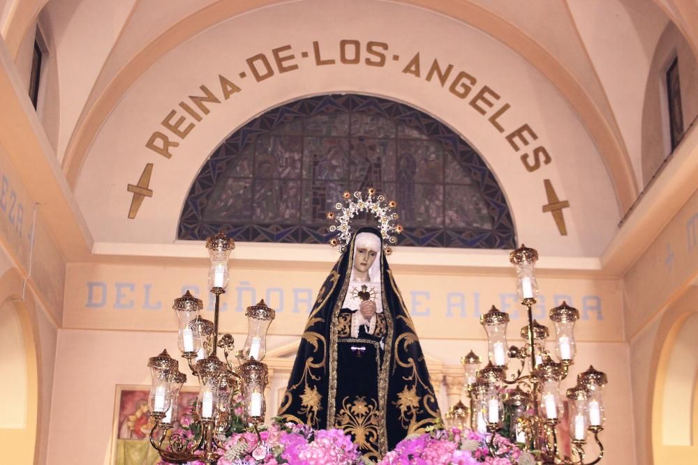 Procesión de la Dolorosa del Cabanyal con los Granaders de la Verge