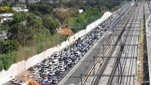 Familiares de rehenes bloquean una autopista en Tel Aviv demandando un acuerdo en Gaza