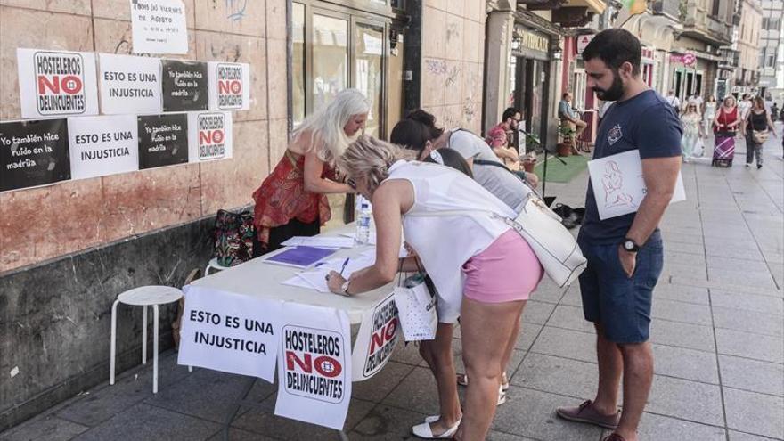 La alcaldesa de Cáceres apela a la sensibilidad del Gobierno para otorgar el indulto a los hosteleros