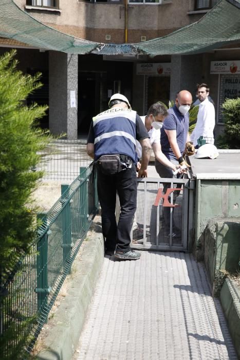 Vecinos afectados por el incendio del edificio La Estrella de Gijón