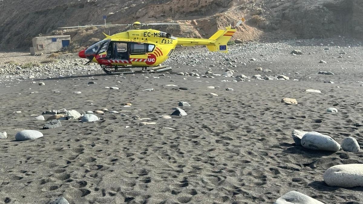 Los servicios de emergencia rescatan al herido en Fuerteventura