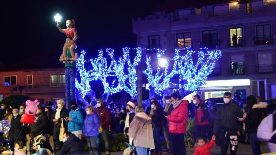 El Concello se ve obligado a licitar las luces de Navidad de Moaña, lo que amenaza con retrasar su encendido