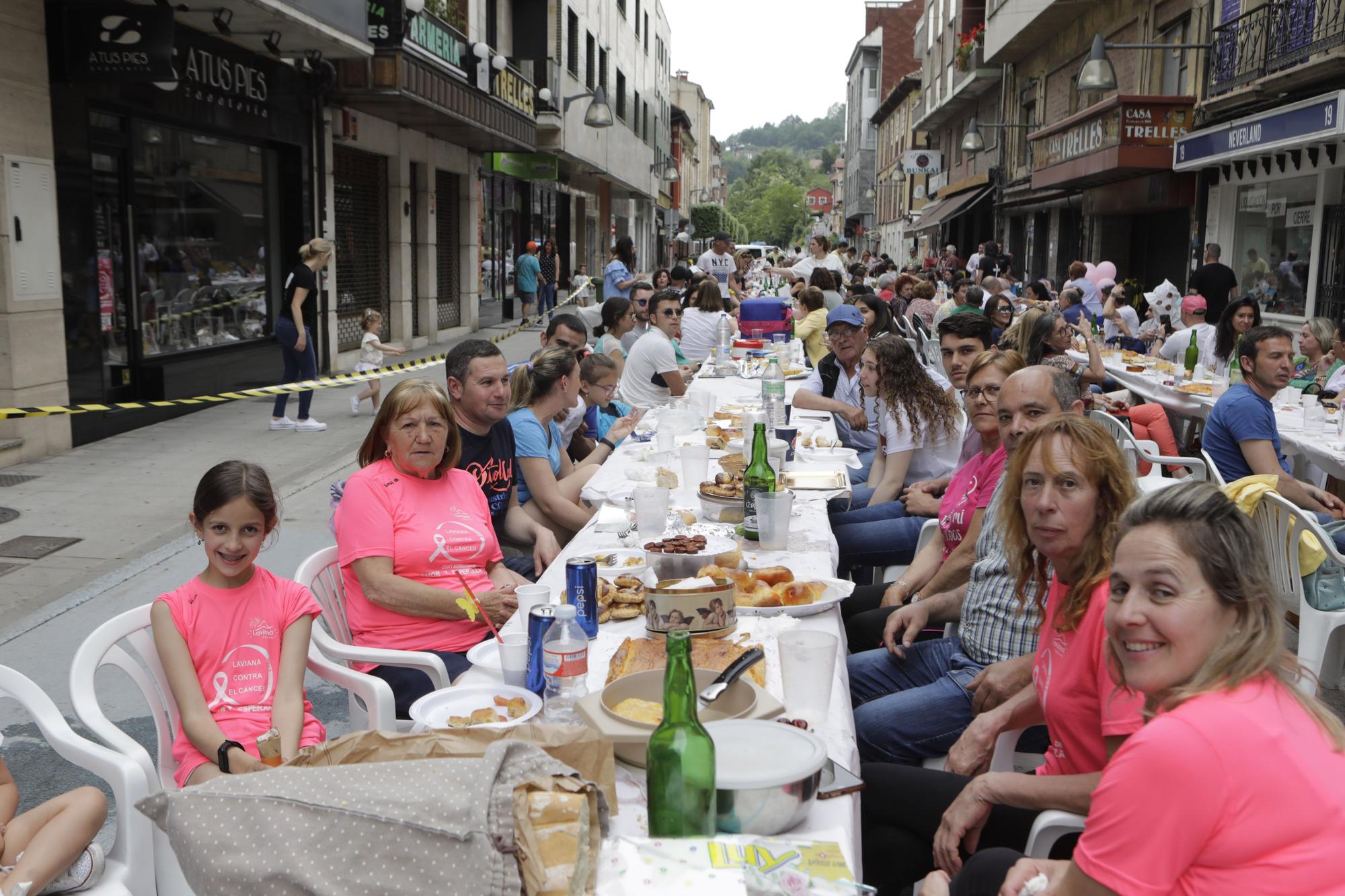 Comida en la calle de Laviana