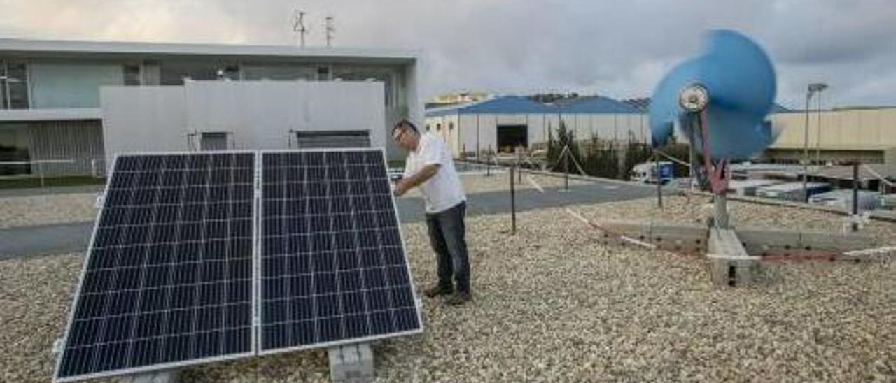 Los prototipos instalados en el hogar domótico de Fempa.