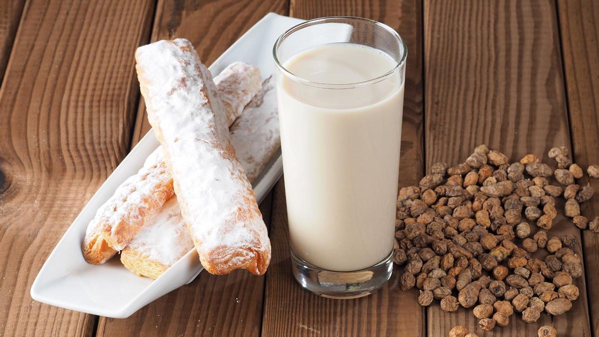 Compromís denuncia el bloqueo de una normativa obsoleta que impide comercializar horchata con menos azúcar.