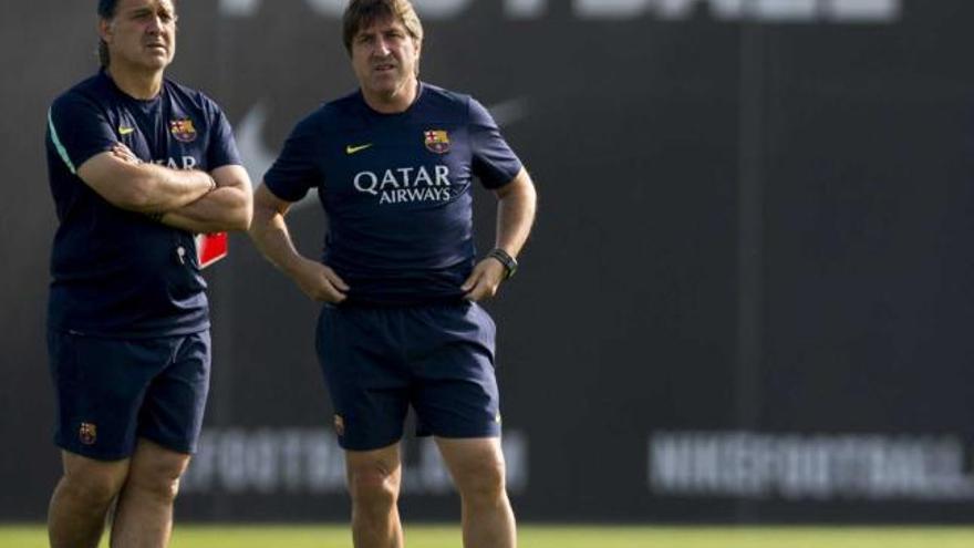 Gerardo Martino y Jordi Roura, durante el entrenamiento de ayer del Barça.