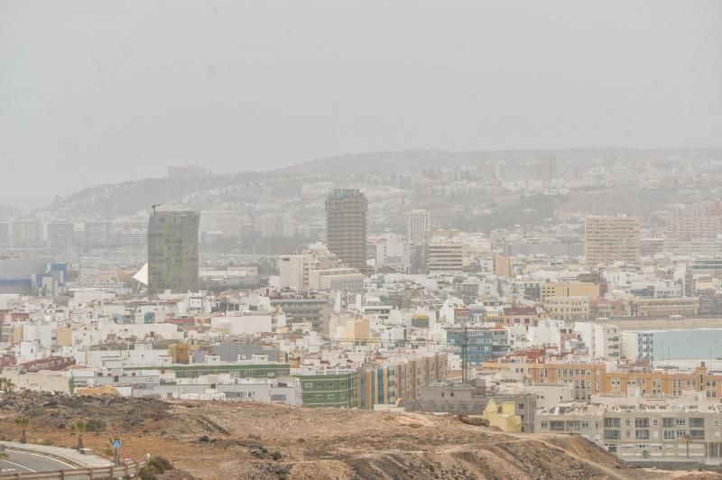 Calor y calima en Las Palmas de Gran Canaria (08/06/21)