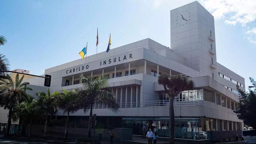 Un &quot;problema técnico&quot; paraliza la actividad en el Cabildo de Gran Canaria