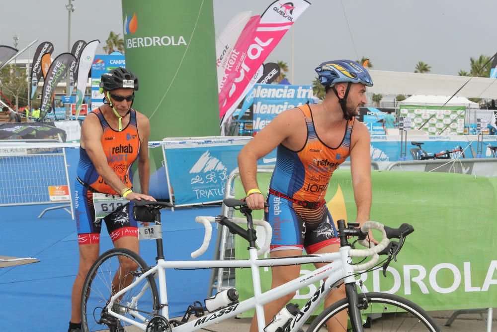 Triatlón en la Marina de Valencia