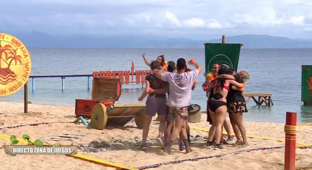 El equipo de Marta Peñate gana la prueba y... ¡Pasa a Playa Royale en 'Supervivientes'!