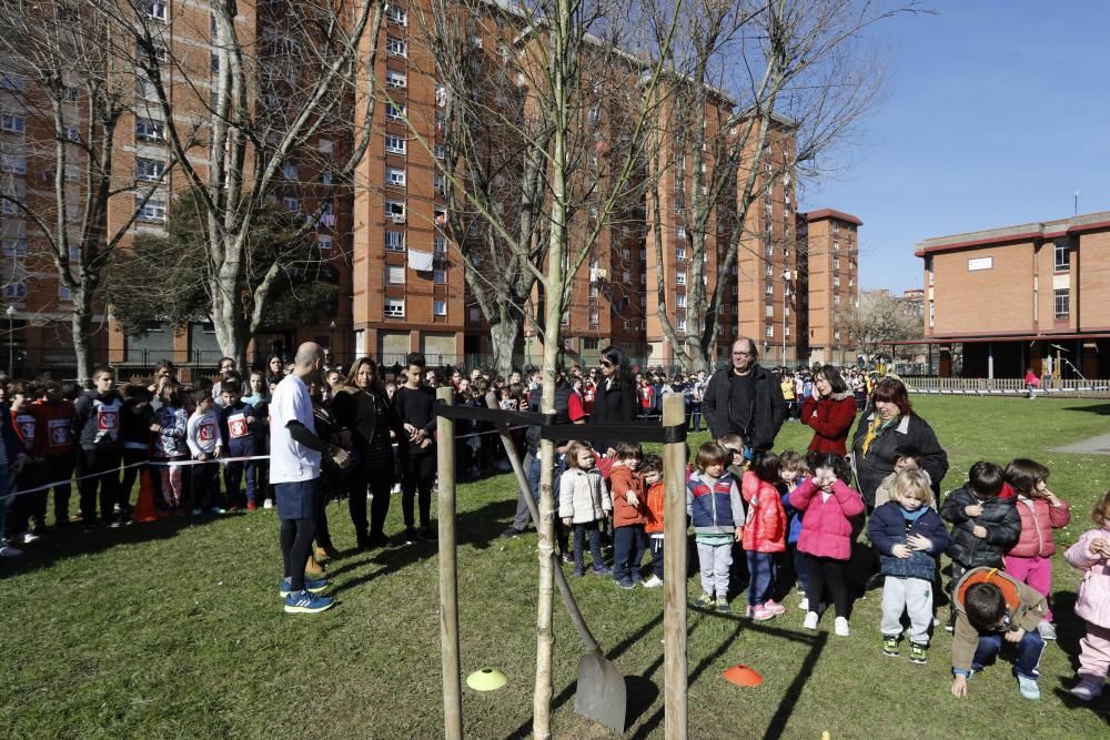 Homenaje a Thiago Guamán en el colegio Atalía