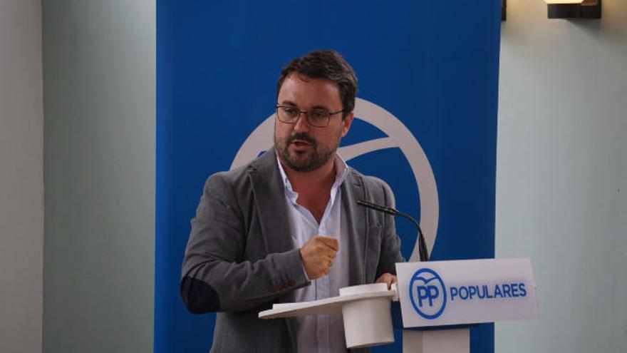 Asier Antona, ayer en el encuentro con presidentes locales del PP.