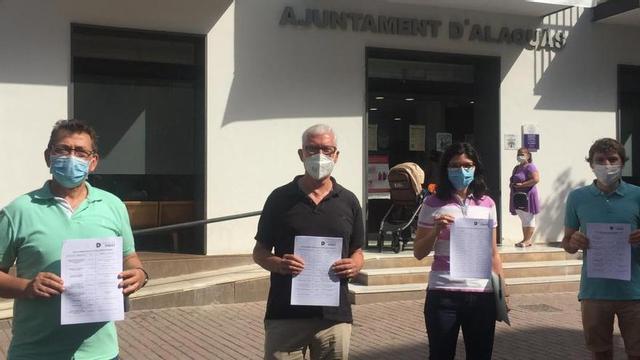 Presentación de las adhesiones en el ayuntamiento.