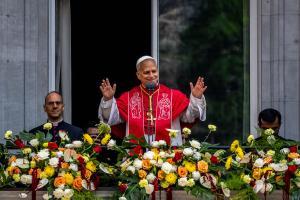 El papa León XIV agradece a Felipe VI durante su primer  discurso tras su visita a España