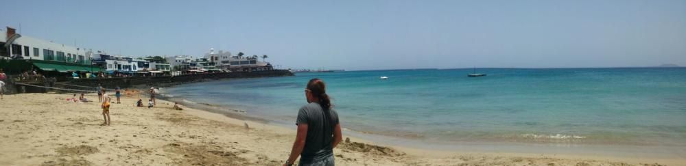 Cerrada al baño una zona de la playa de Playa Blan