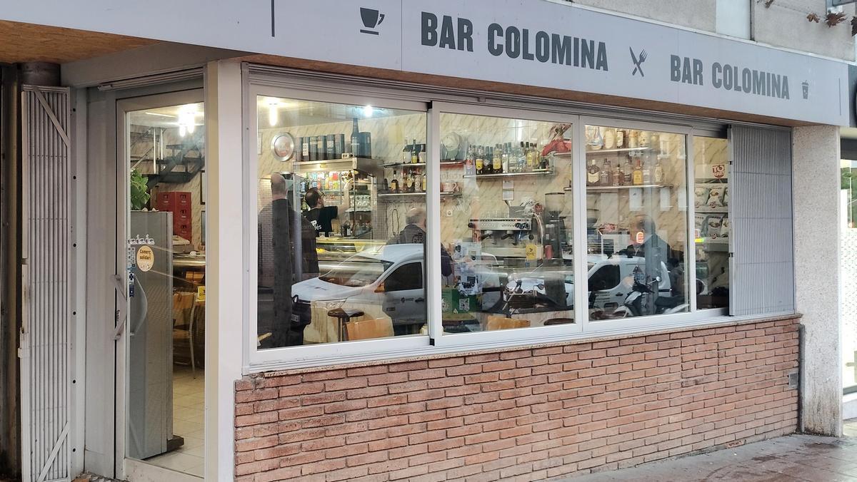 El Bar Colomina, visto desde la calle.