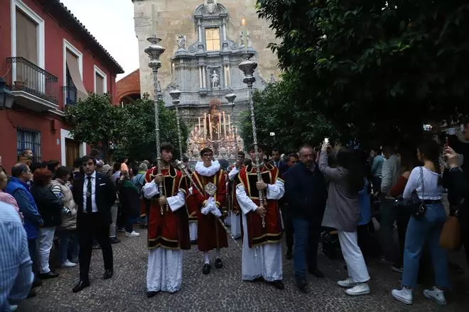 La Virgen de Amparo recorre las calles de la Axerquía, en imágenes